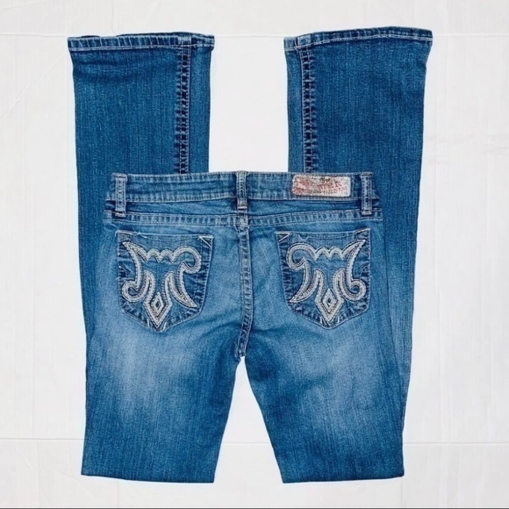 MEK Jeans.